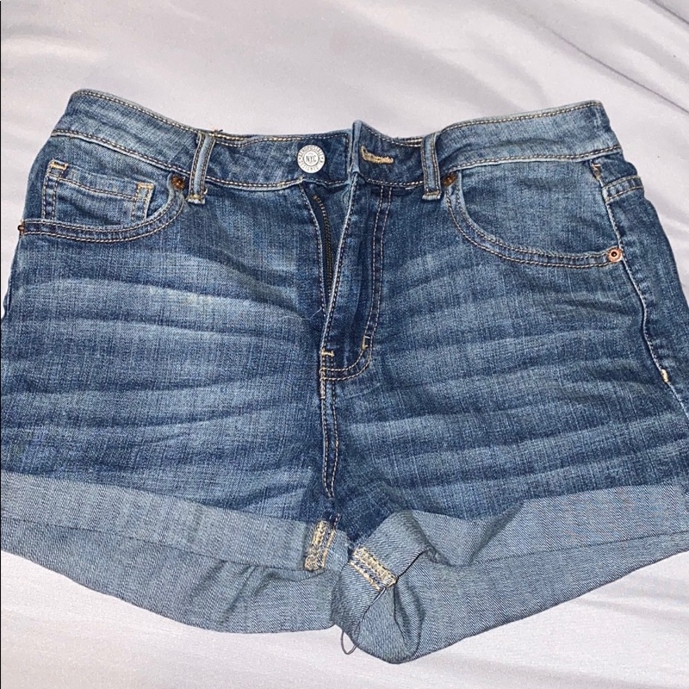 AEROPOSTALE SHORTS
